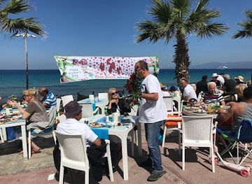 turkiye/kusadasi/ladies-beach/restaurant/palm-beach-cafe-restaurant-bar