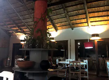 eDladleni Restaurant