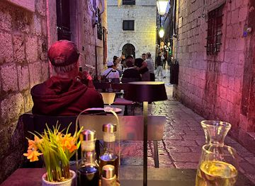croatia/dubrovnik/restaurant/castello
