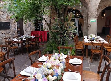 mexico/puebla/restaurant/santoua-gastrobar