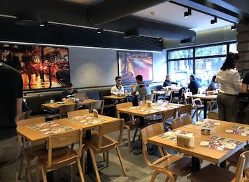 lebanon/beirut/hamra/restaurant/zaatar-w-zeit