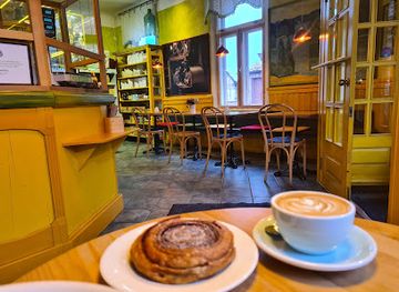 estonia/viljandi/restaurant/rohelise-maja-pood-ja-kohvik