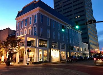 indiana/evansville/restaurant/comfort-by-the-cross-eyed-cricket