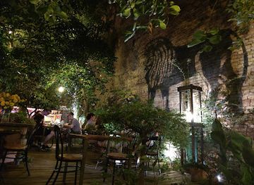georgia/khevsureti/restaurant/shavi-lomi