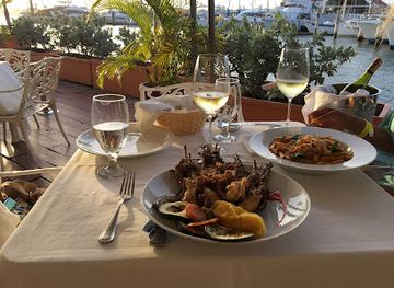 colombia/caribbean-region/restaurant/restaurante-fuerte-de-san-sebastian-del-pastelillo-club-de-pesca