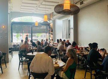 ohio/cleveland/restaurant/zhug