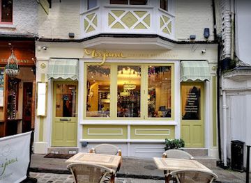 united-kingdom/windsor/restaurant/maison-meejana