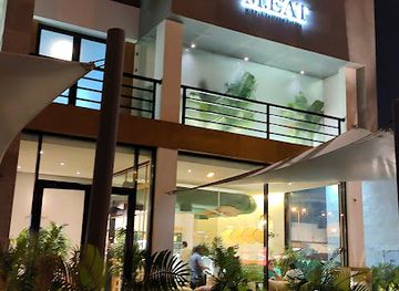 kuwait/sabah-al-salem/restaurant/meat-middle-eastern-eatery
