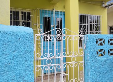 jamaica/martha-brae-river-valley/restaurant/crossroad-dutchie