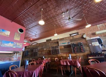 illinois/little-egypt/restaurant/cummare-s
