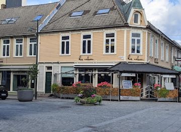 norway/kristiansand/restaurant/hos-naboen