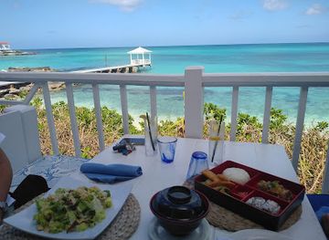the-bahamas/nassau/restaurant/blue-sail-bar-grill