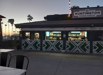 california/huntington-beach/restaurant/the-huntington-beach-house