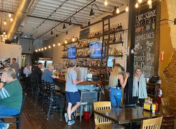 tennessee/hatchie-river-area/restaurant/town-square-social