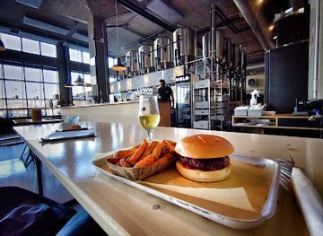 norway/more-og-romsdal/restaurant/molo-brew