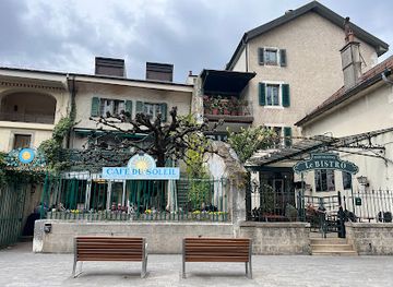 switzerland/lake-geneva-region/restaurant/cafe-du-soleil