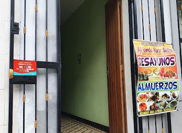 peru/loreto/restaurant/restaurante-al-fondo-hay-sitio