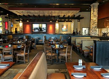 maryland/seneca-creek-state-park/restaurant/firebirds-wood-fired-grill