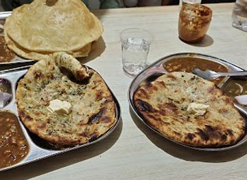 india/amritsar/jallianwala-bagh/restaurant/sanjha-chulha-amritsari-kulcha-specialist