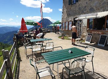 austria/dachstein-mountains/restaurant/dachstein-sudwandhutte