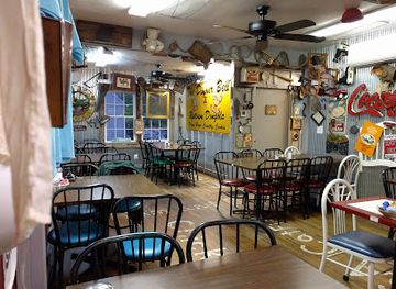 illinois/little-egypt/restaurant/dinner-bell-too