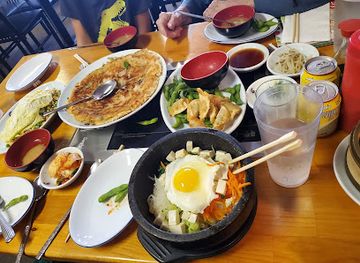 new-york/ithaca/collegetown/restaurant/four-seasons