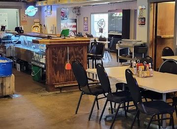 kansas/hutchinson/restaurant/the-rusty-needle