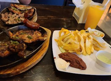 honduras/tela/restaurant/los-arrieros-grill