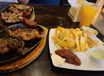 Los Arrieros Grill