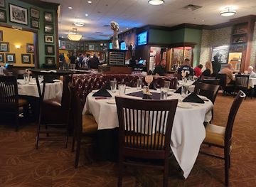 wisconsin/appleton/restaurant/vince-lombardis-steak-house