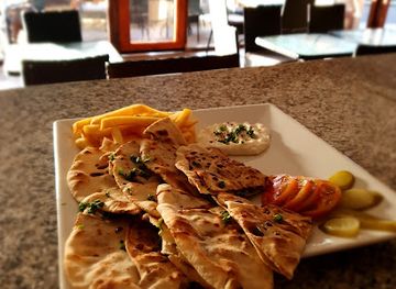 grenada/mt-qua-qua/restaurant/east-west-restaurant-bar