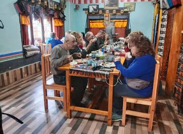 bhutan/bumthang/restaurant/roadside-restaurant