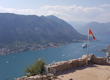 montenegro/montenegrin-littoral/restaurant/restoran-cesarica