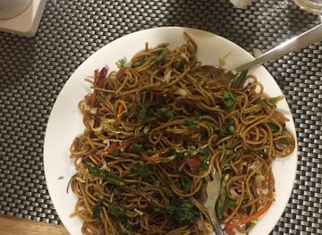 bhutan/paro/restaurant/dhoe-gu-zompa-restaurant