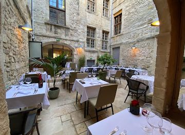 france/avignon/avignon-old-town/restaurant/l-essentiel