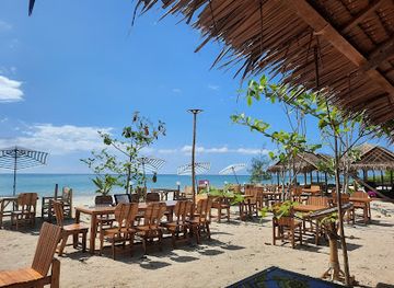 thailand/similan-islands/restaurant/pinky-restaurant