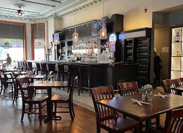 iowa/dubuque/restaurant/the-vault-restaurant-cocktail-lounge