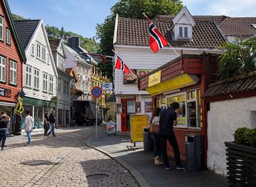 norway/bergen/restaurant/trekroneren