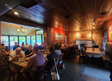 kentucky/louisville/restaurant/selena-s-at-willow-lake-tavern