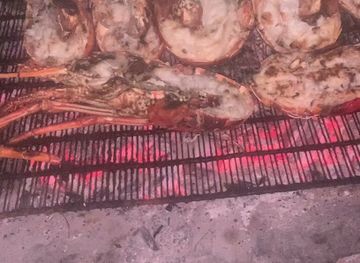 saint-vincent-and-the-grenadines/mayreau/restaurant/zaveek-bbq