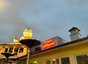 california/long-beach/the-pike/restaurant/parkers-lighthouse