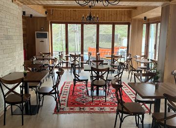 albania/gjirokaster/restaurant/te-kalaja-restaurant-rooms