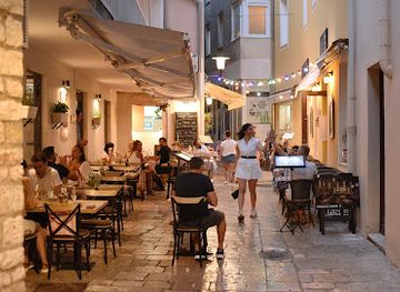 croatia/zadar/restaurant/kapric-restaurant-bar