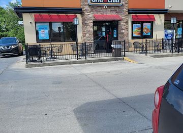 indiana/turkey-run-state-park/restaurant/dairy-queen-grill-chill