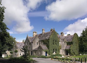 ireland/county-monaghan/restaurant/snaffles-restaurant