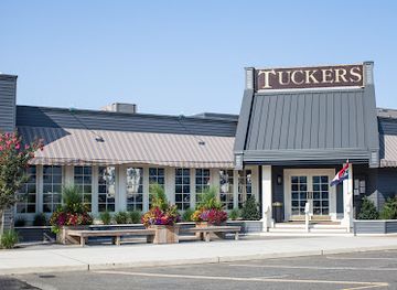 new-jersey/island-beach-state-park/restaurant/tuckers-tavern