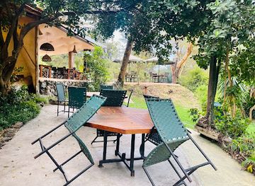 kenya/hell-s-gate-national-park/restaurant/camp-carnellys-restaurant