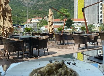 montenegro/budva-riviera/restaurant/vivaldi