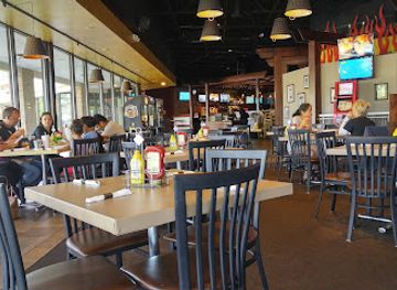 ohio/mason/restaurant/lucky-dog-grille