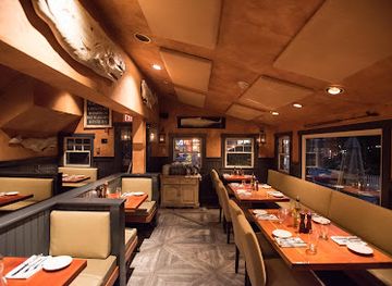 massachusetts/nantucket/restaurant/queequeg-s